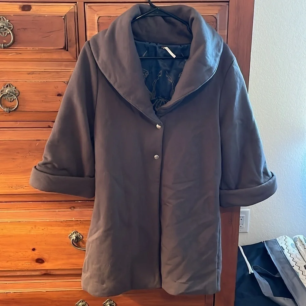 ❤️ Free People Gray Coat, Fully Lined With Sketched Horses Lining NWOT